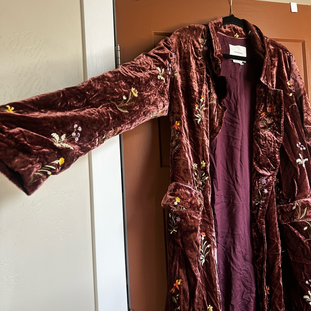Anthropologie Floral Embroidered Velvet Robe - Rich Brown